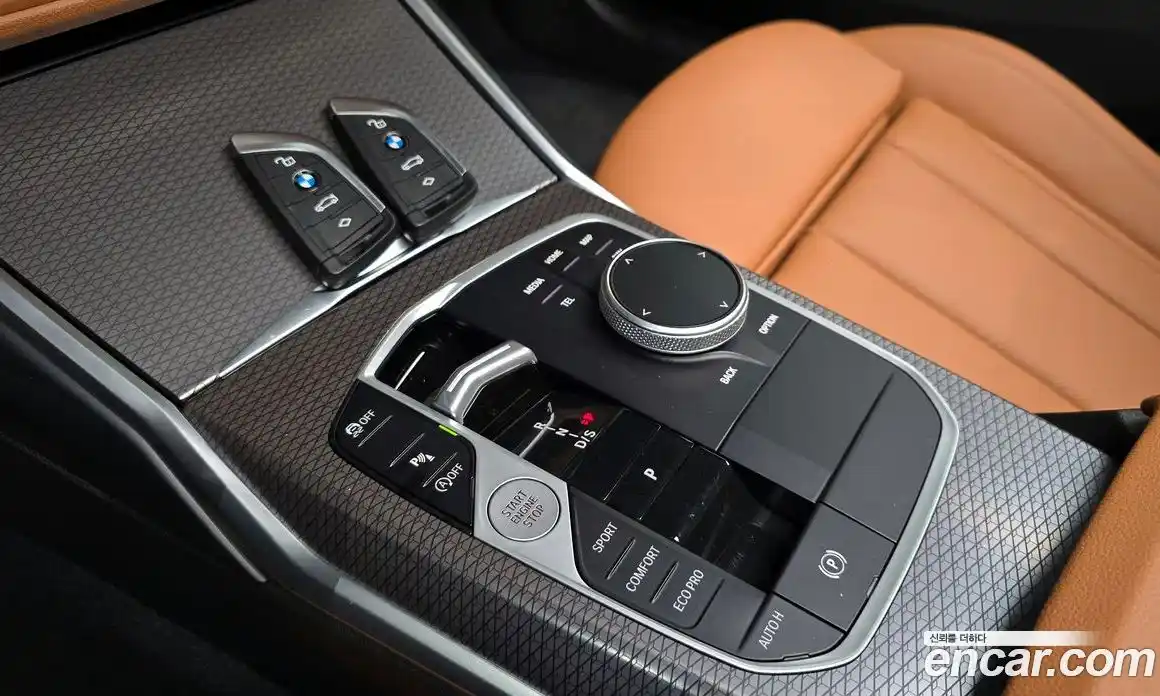 BMW 3-Series 2024 2.0 гидро, фото 9