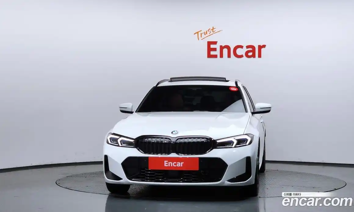 BMW 3-Series 2025 2.0 гидро, фото 3