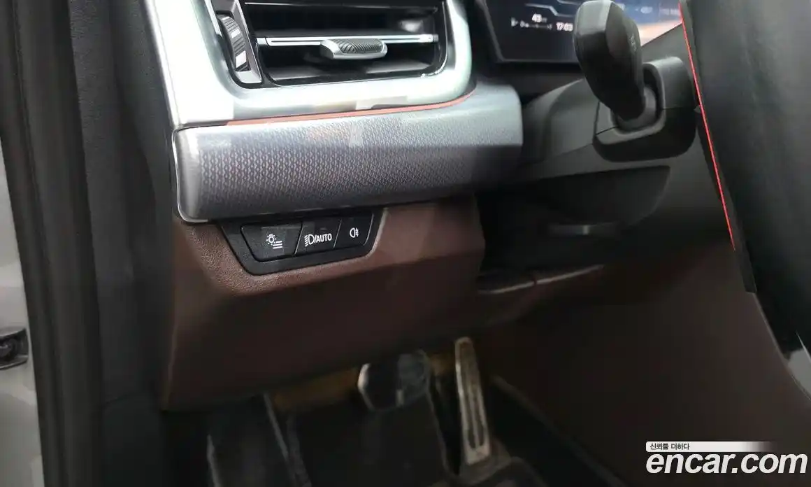BMW X1 2024 2.0 гидро, фото 25