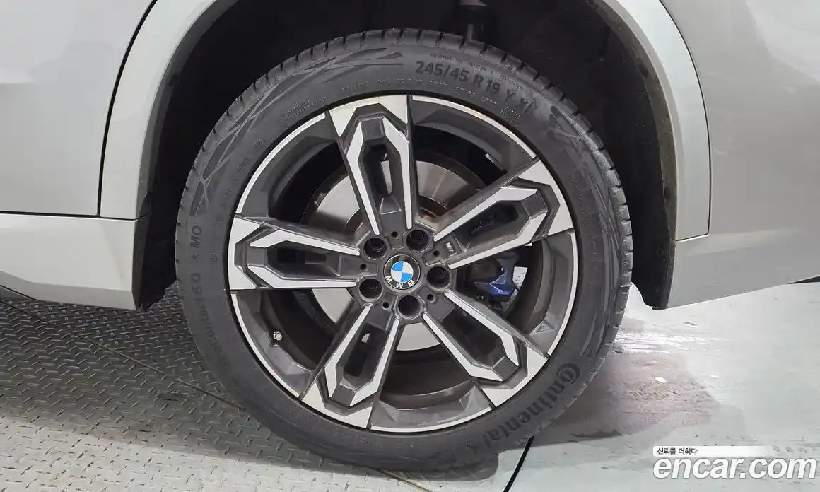 BMW X1 2024 2.0 гидро, фото 7