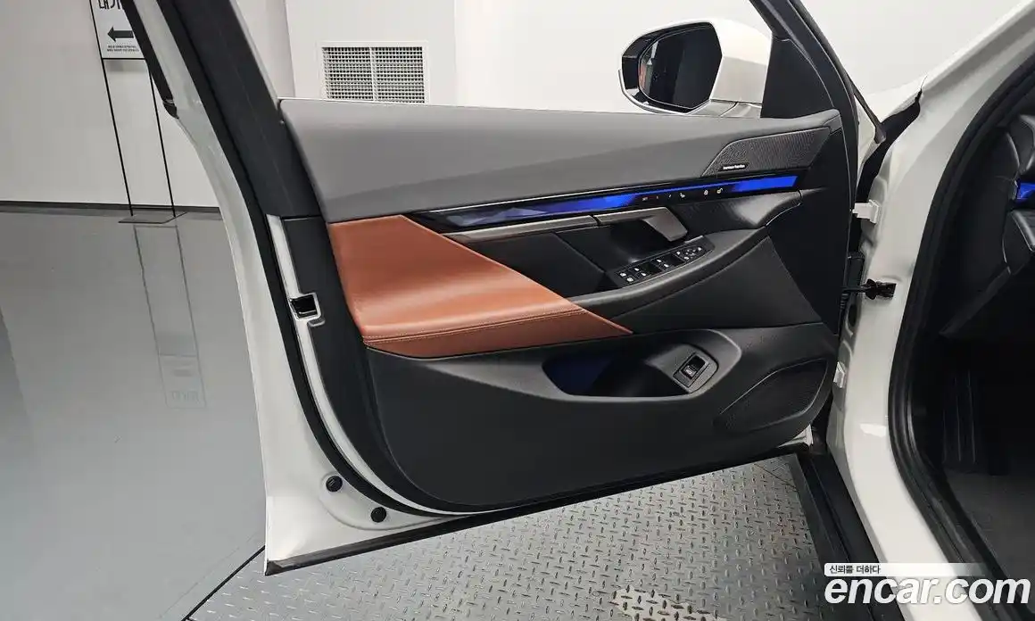 BMW i5 2024 0.2 автомат (гидро), фото 14