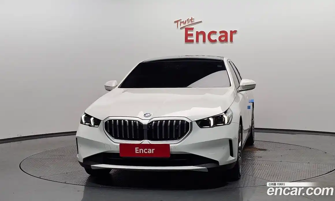 BMW i5 2024 0.2 автомат (гидро), фото 3