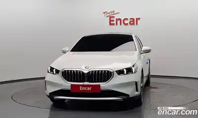 BMW i5 2024 0.2 автомат (гидро), миниатюра 3
