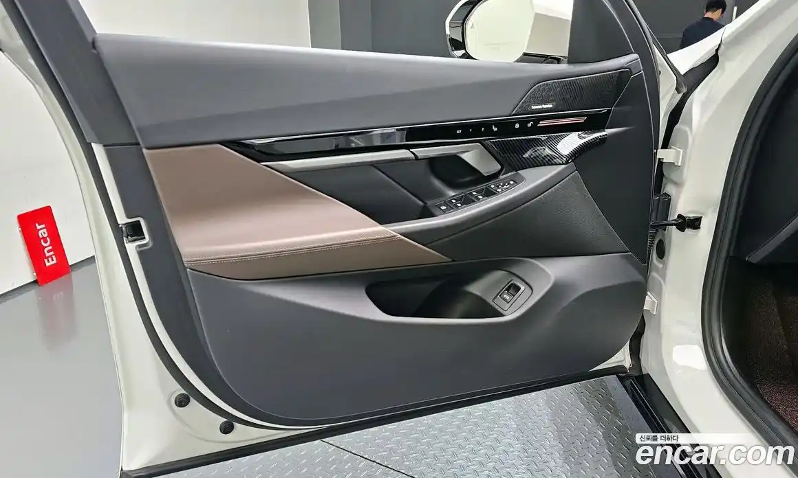 BMW 5 серия 2024 2.0 автомат (гидро), фото 14