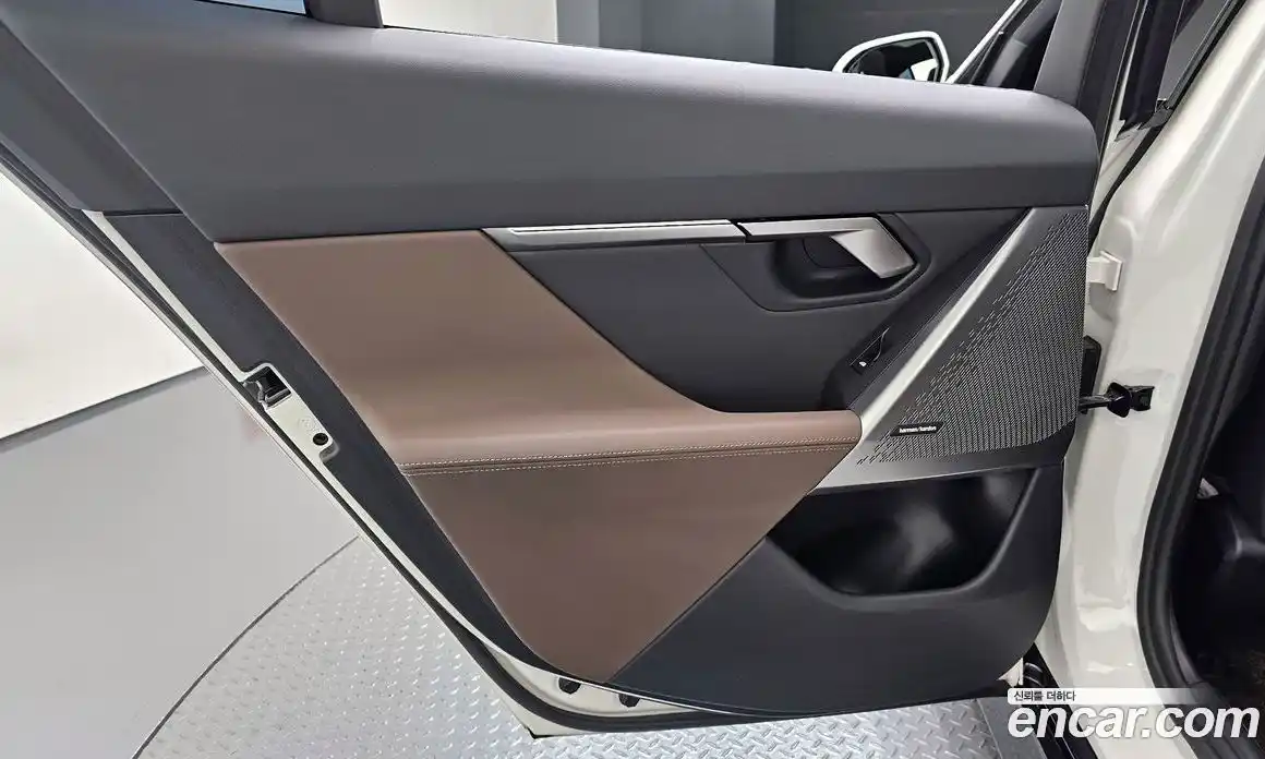 BMW 5 серия 2024 2.0 автомат (гидро), фото 15