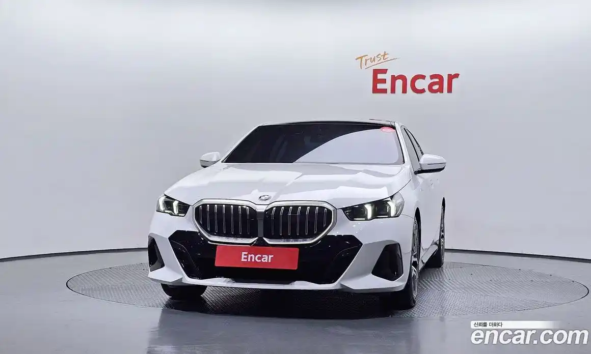 BMW 5 серия 2024 2.0 автомат (гидро), фото 3