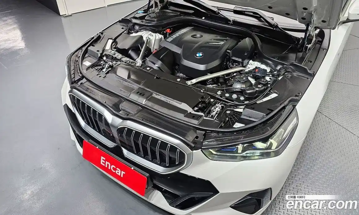 BMW 5 серия 2024 2.0 автомат (гидро), фото 6