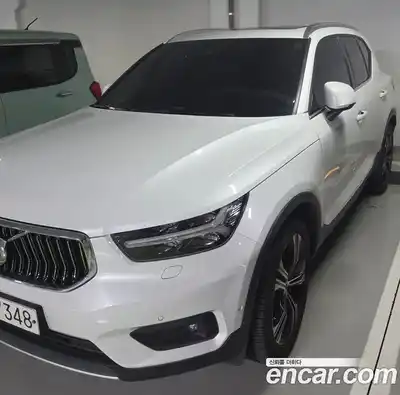 Volvo XC40 2020 2.0 автомат (гидро), миниатюра 3