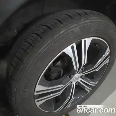 Volvo XC40 2020 2.0 автомат (гидро), миниатюра 5