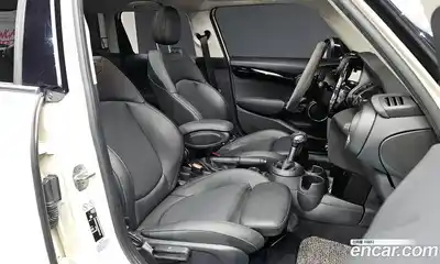 Mini Cooper 2019 2.0 автомат (гидро), миниатюра 11