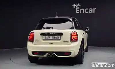 Mini Cooper 2019 2.0 автомат (гидро), миниатюра 4