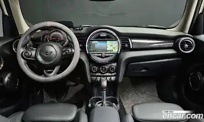 Mini Cooper 2019 2.0 автомат (гидро), миниатюра 7