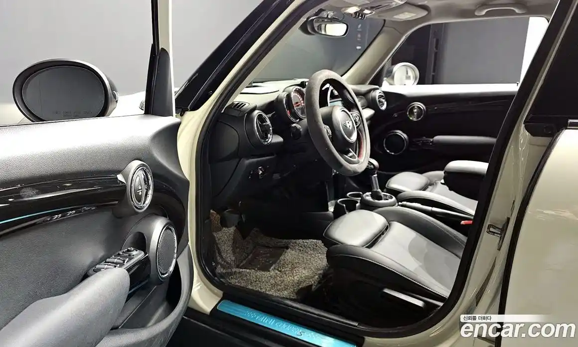 Mini Cooper 2019 2.0 автомат (гидро), фото 10