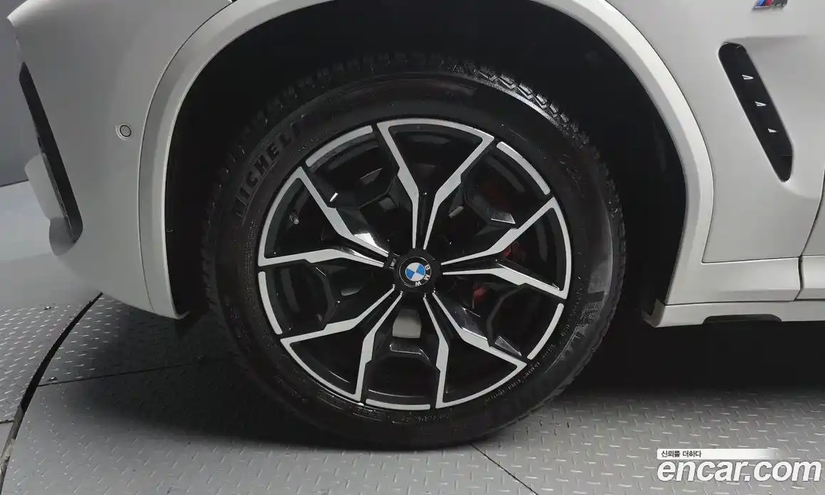 BMW X4 2023 2.0 гидро, фото 5