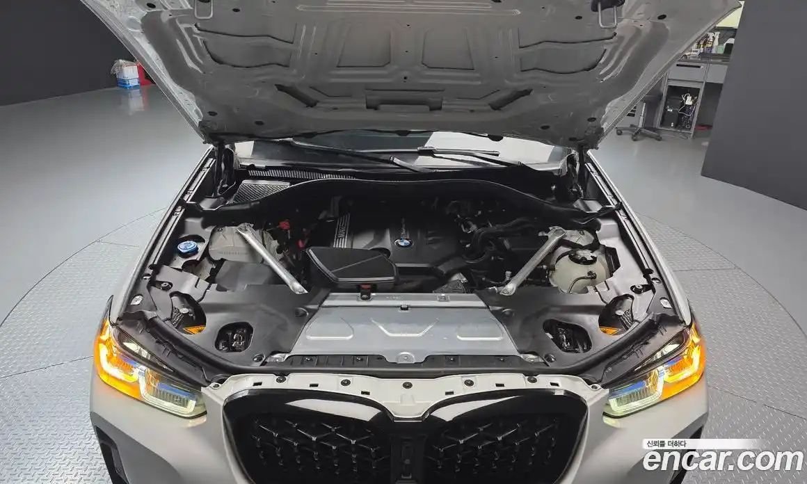 BMW X4 2023 2.0 гидро, фото 6