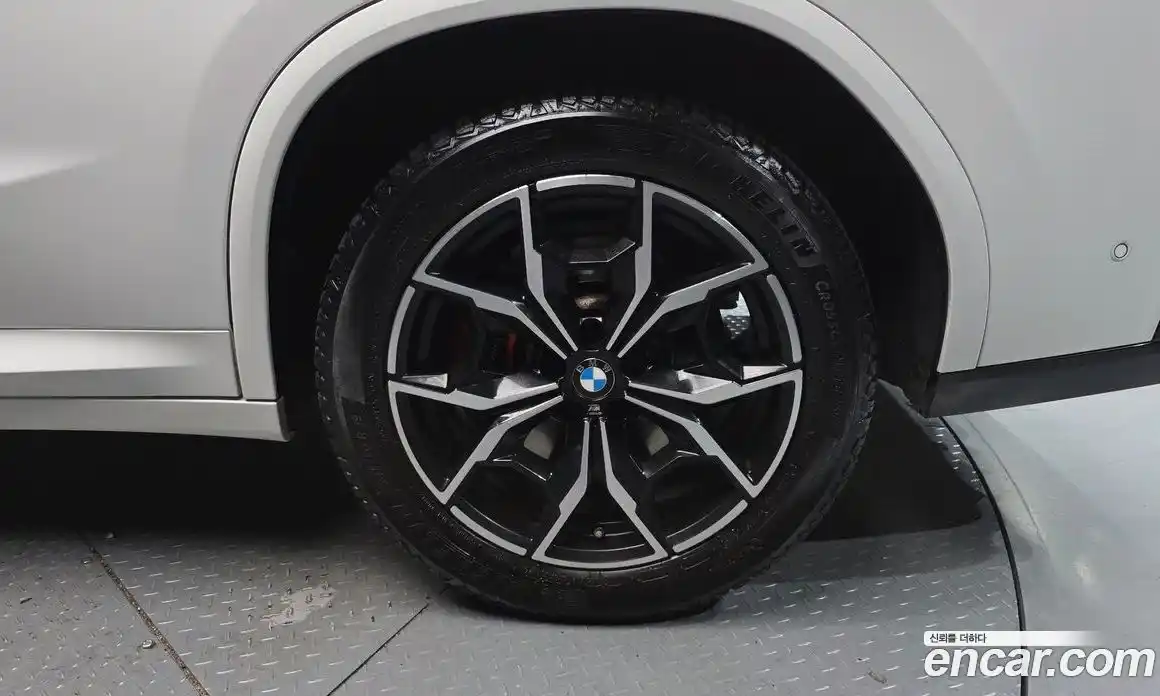 BMW X4 2023 2.0 гидро, фото 7
