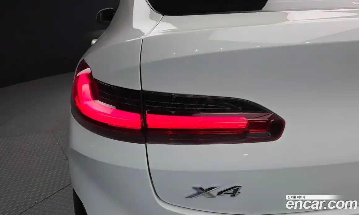 BMW X4 2023 2.0 гидро, фото 9