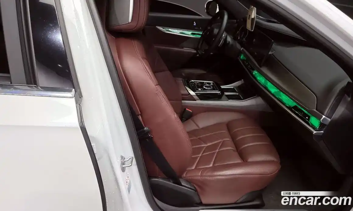BMW 7 серия 2022 3.0 автомат (гидро), фото 16