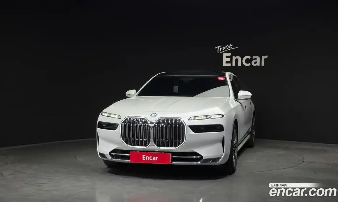 BMW 7 серия 2022 3.0 автомат (гидро), фото 3
