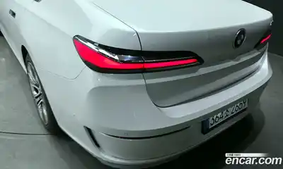 BMW 7 серия 2022 3.0 автомат (гидро), миниатюра 9