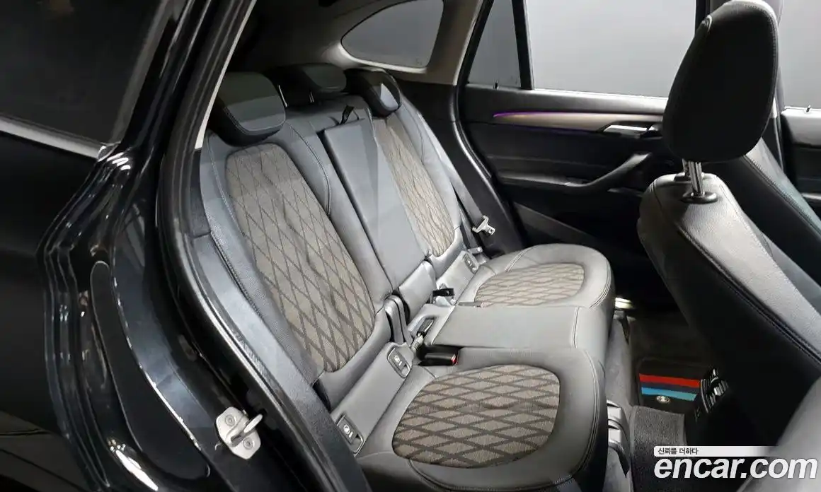 BMW X1 2021 2.0 гидро, фото 17
