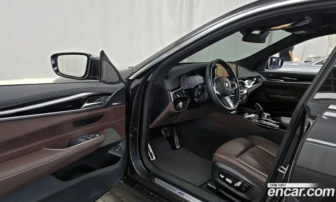 BMW 6-Series 2023 3.0 гидро, фото 13