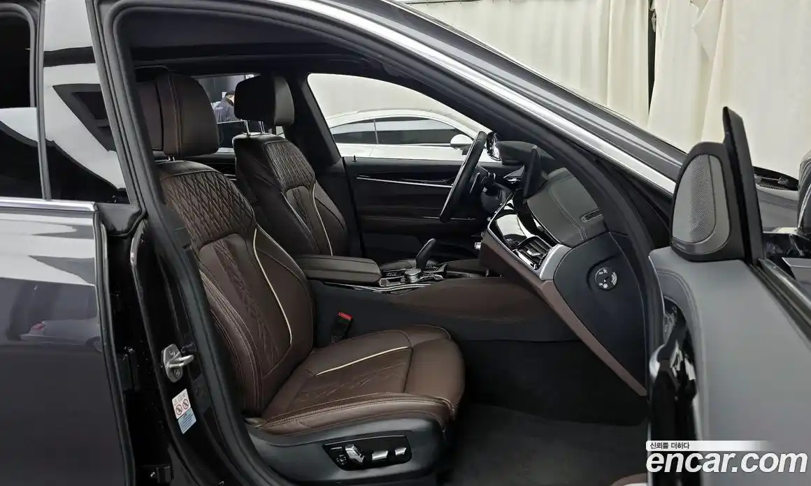 BMW 6-Series 2023 3.0 гидро, фото 16