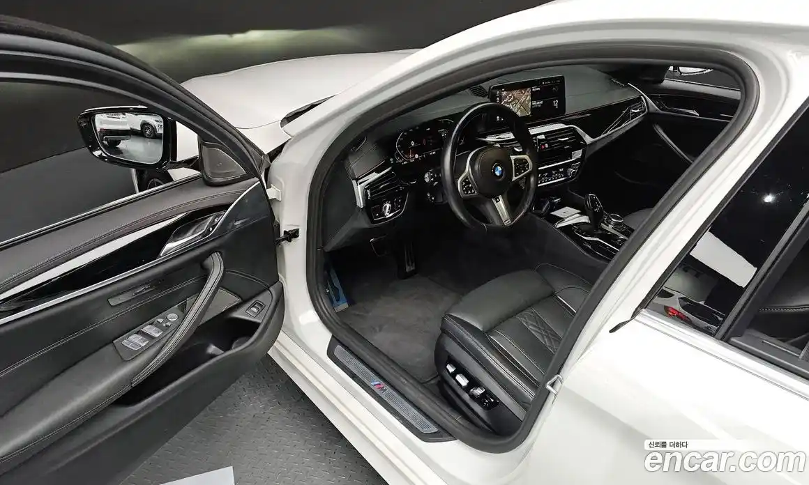 BMW 5-Series 2022 2.0 гидро, фото 13