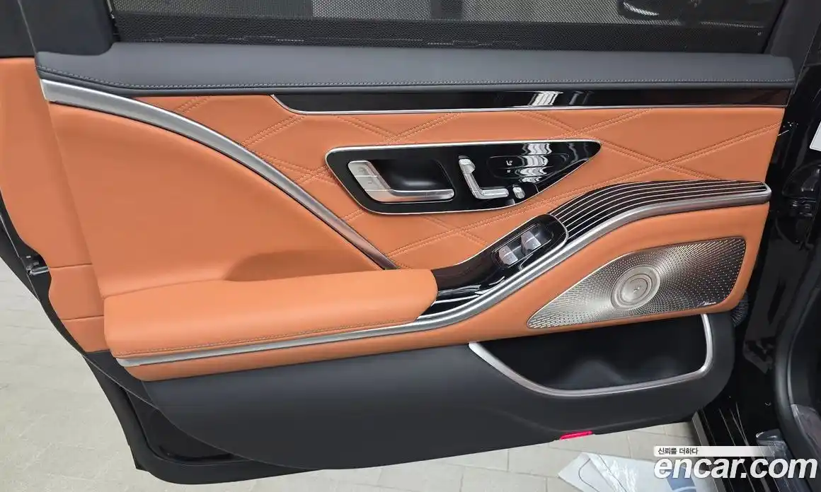 Mercedes-Benz S-Class 2024 4.0 гидро, фото 15