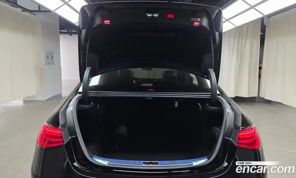 Mercedes-Benz S-Class 2024 4.0 гидро, фото 26