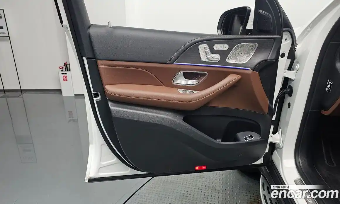 Mercedes-Benz GLS-Class 2024 3.0 гидро, фото 13