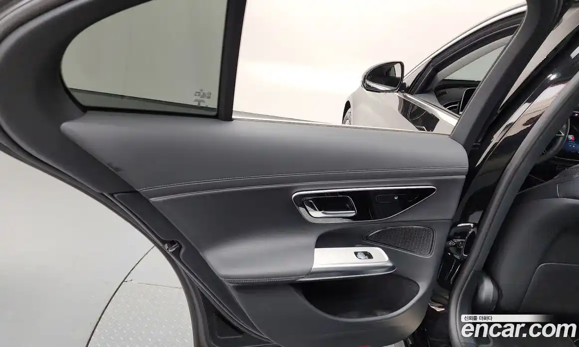 Mercedes-Benz E-Class 2024 2.0 гидро, фото 15