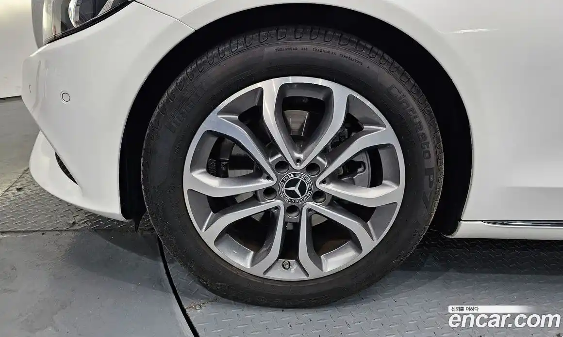 Mercedes-Benz C-Class 2017 2.0 гидро, фото 5