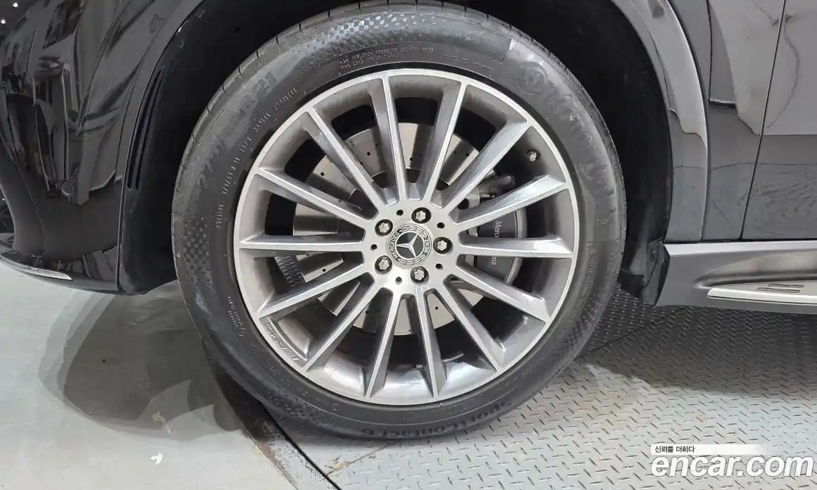 Mercedes-Benz GLE-Class 2024 2.0 гидро, фото 5