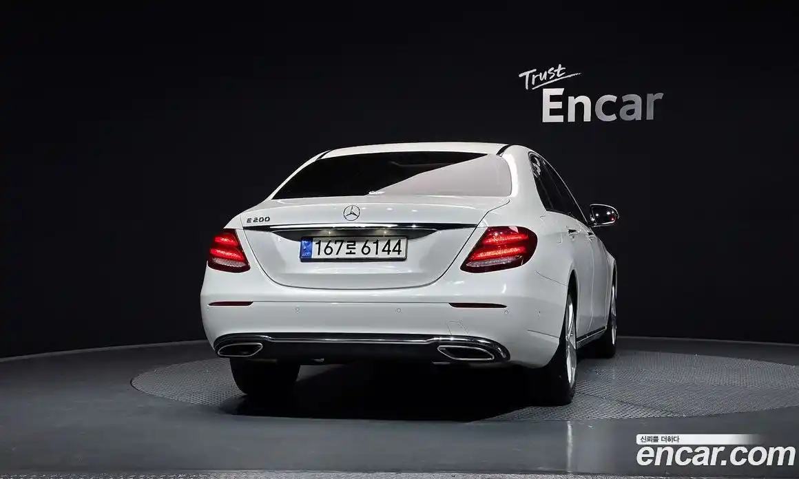 Mercedes-Benz E-Class 2018 2.0 гидро, фото 4