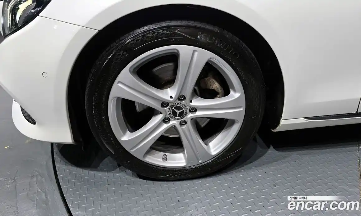 Mercedes-Benz E-Class 2018 2.0 гидро, фото 5