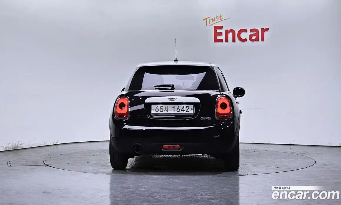 Mini Cooper 2015 1.5 автомат (гидро), фото 4