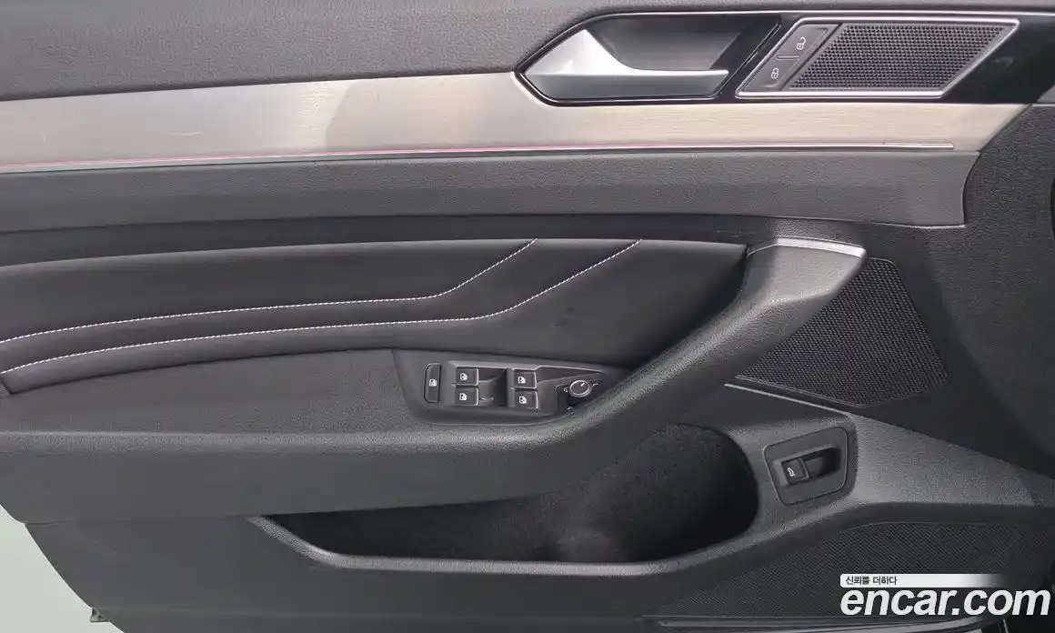 Volkswagen Passat 2022 2.0 автомат (гидро), фото 14