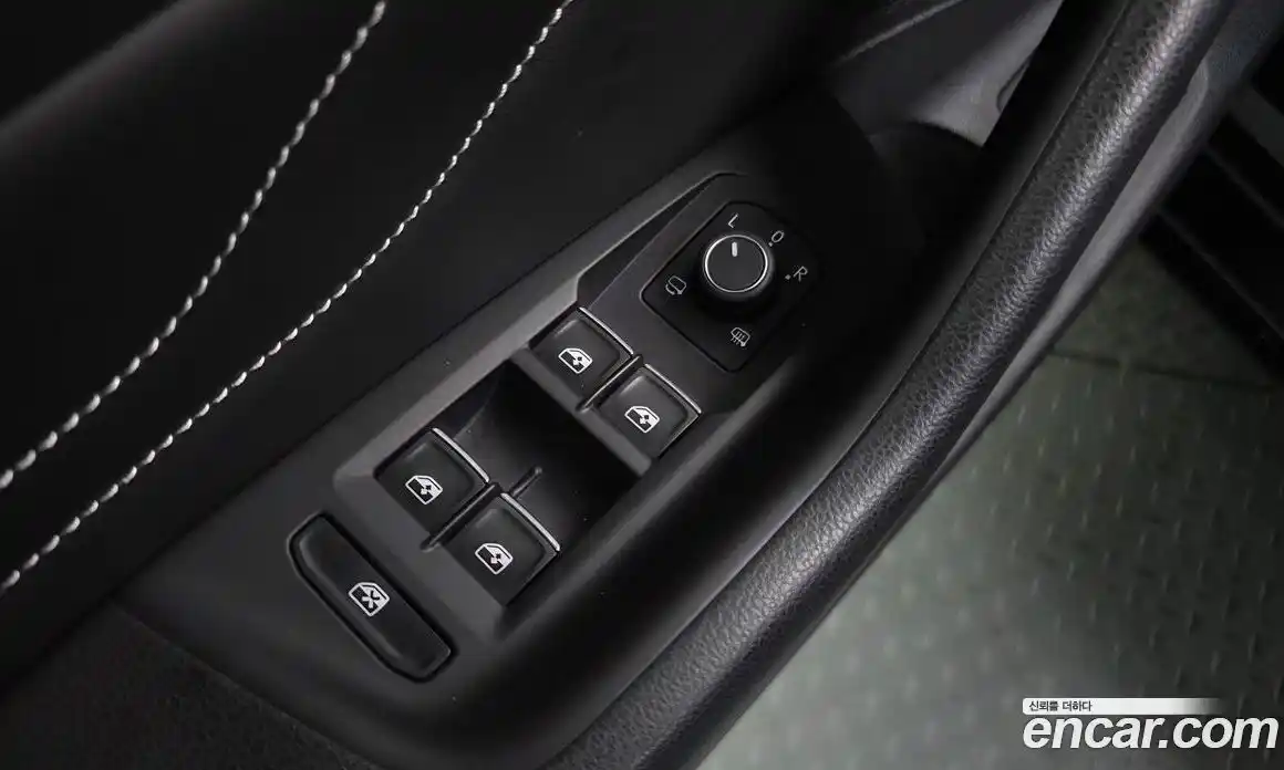 Volkswagen Passat 2022 2.0 автомат (гидро), фото 19