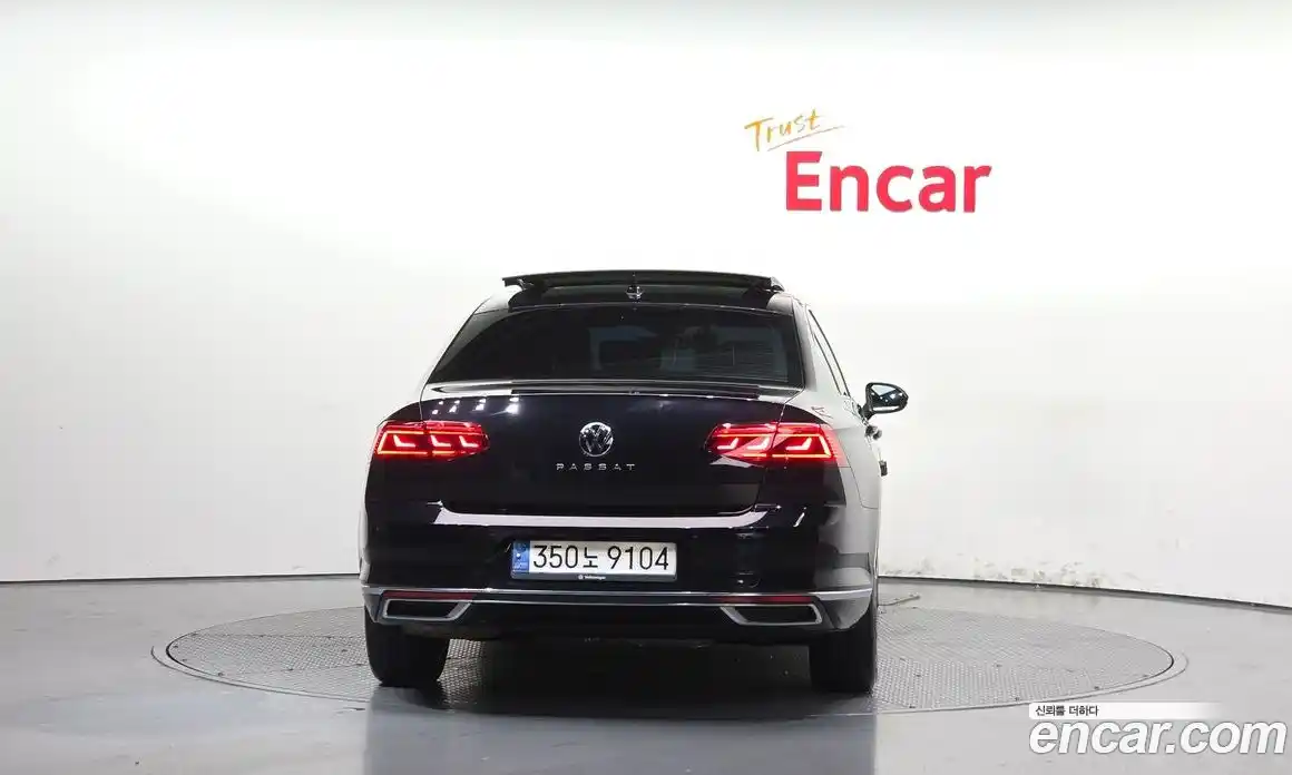Volkswagen Passat 2022 2.0 автомат (гидро), фото 4