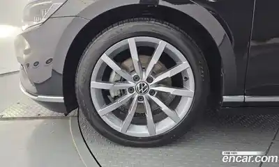 Volkswagen Passat 2022 2.0 автомат (гидро), миниатюра 5