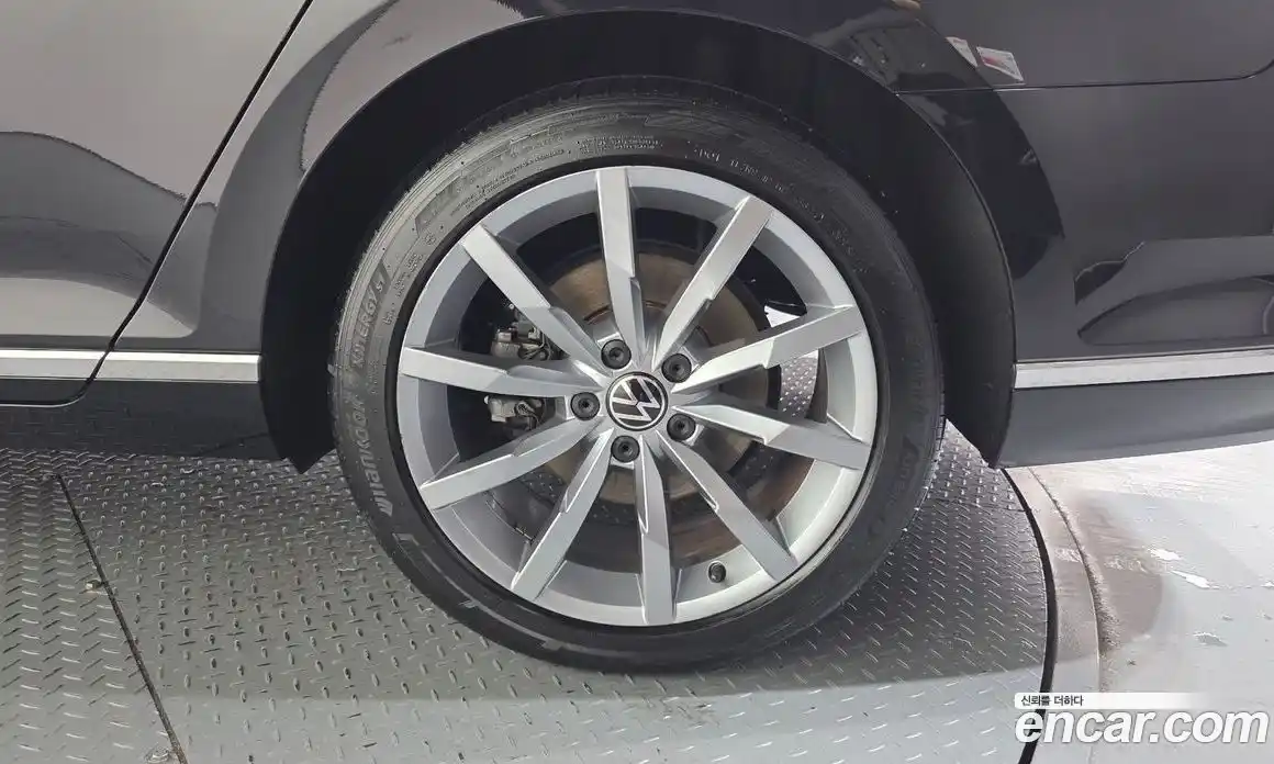 Volkswagen Passat 2022 2.0 автомат (гидро), фото 7