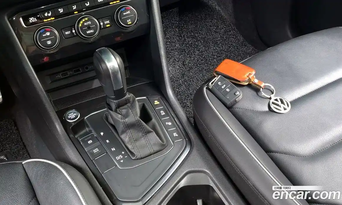Volkswagen Tiguan 2019 2.0 автомат (гидро), фото 12