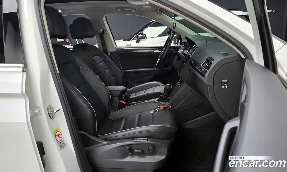 Volkswagen Tiguan 2019 2.0 автомат (гидро), фото 16