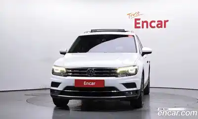 Volkswagen Tiguan 2019 2.0 автомат (гидро), миниатюра 3