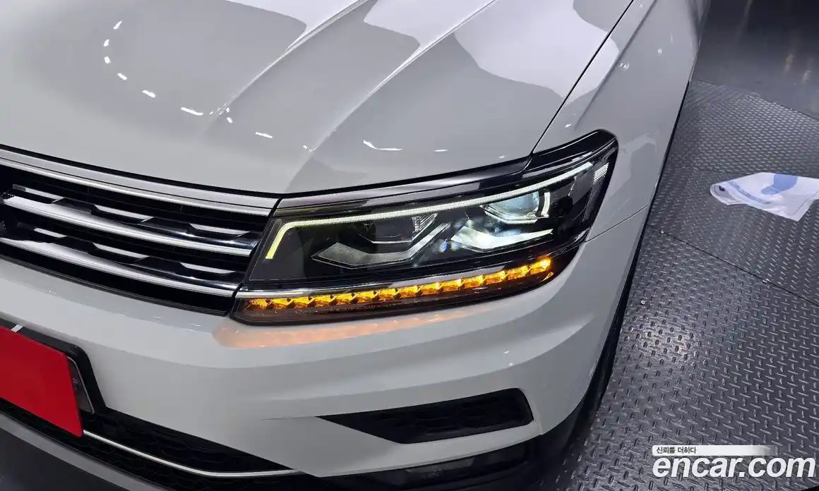 Volkswagen Tiguan 2019 2.0 автомат (гидро), фото 8
