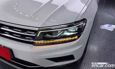 Volkswagen Tiguan 2019 2.0 автомат (гидро), миниатюра 8