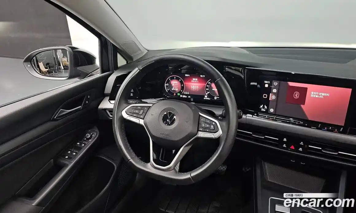 Volkswagen Golf 2022 2.0 автомат (гидро), фото 18