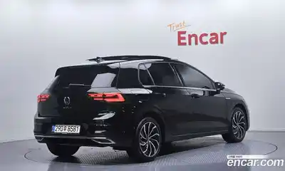 Volkswagen Golf 2022 2.0 автомат (гидро), миниатюра 2