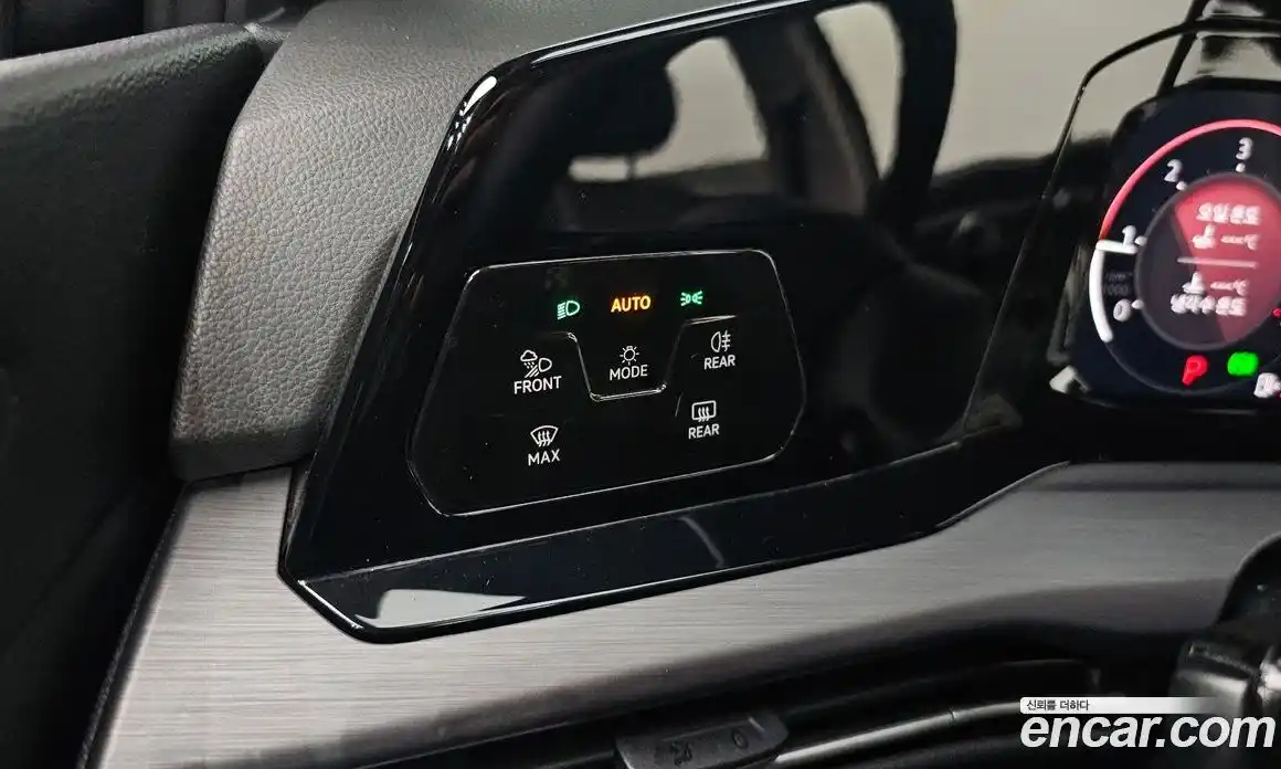 Volkswagen Golf 2022 2.0 автомат (гидро), фото 23